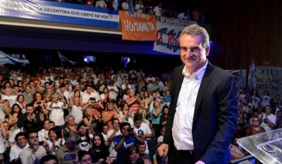 Agustín Rossi presentó su candidatura presidencial en Córdoba