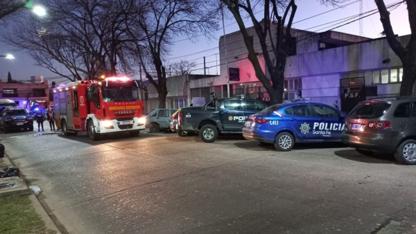 Tensión por disturbios y motín de presos en una comisaría de zona sur