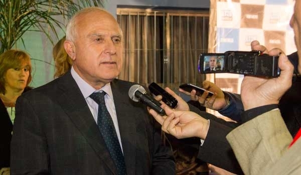 Lifschitz hará ajuste político