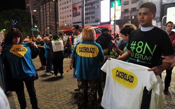 Escasa convocatoria de caceroleros para protestar contra el Gobierno