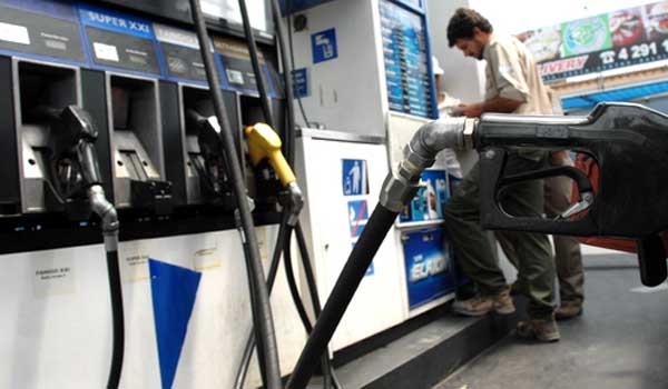 El aumento de combustibles será del 8% a partir del 10 de enero