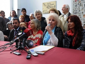  Abuelas de Plaza de Mayo anunciaron la restitución de la identidad de la nieta 107 