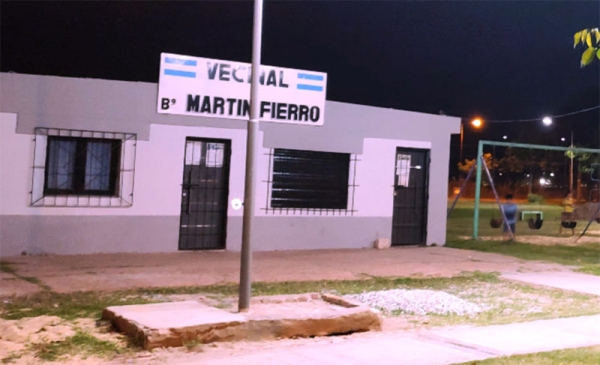 Una mujer ingresó a la vecinal de Martin Fierro y generó destrozos