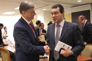 Binner inició gira por Estados Unidos con el foco puesto en la transparencia y el desarrollo sostenible