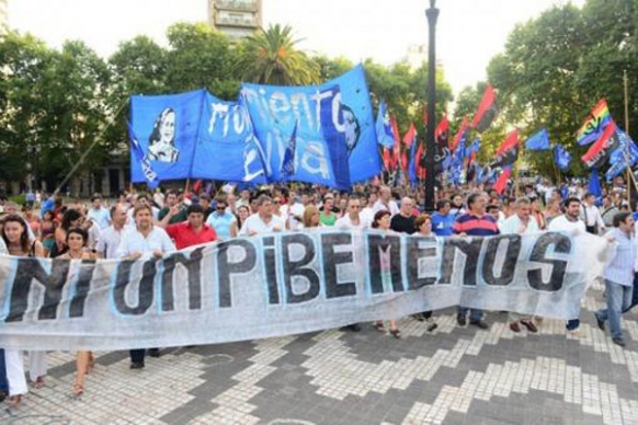 Jóvenes dirigentes en defensa de la Boleta Única 
