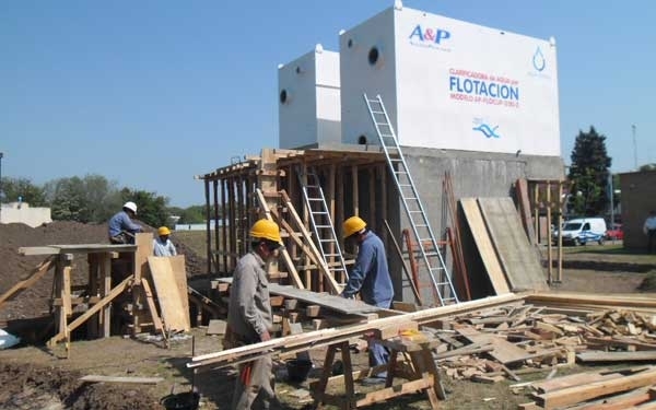 El ministro Ciancio recorrió la obra de la planta potabilizadora propia para Baigorria 