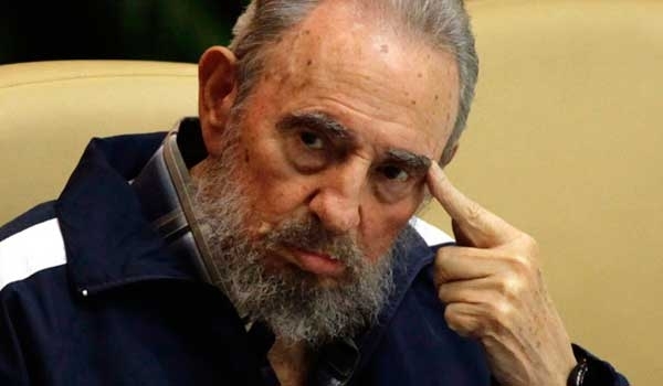 Fidel Castro no confía en Estados Unidos pero respalda la solución pacífica a los conflictos