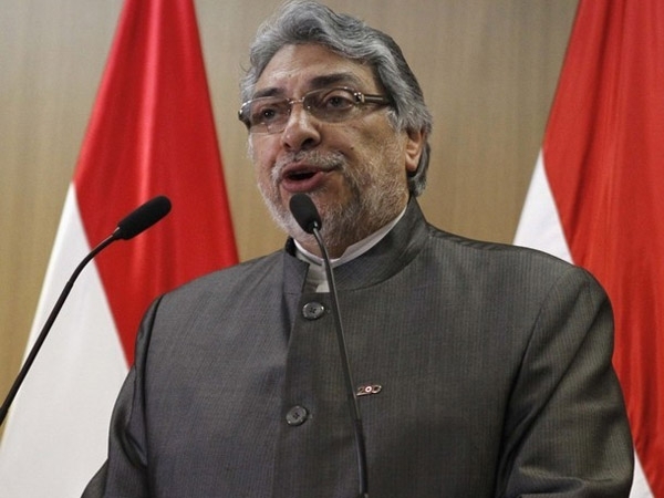  Lugo dijo que despidieron a más de dos mil paraguayos por razones políticas e ideológicas 