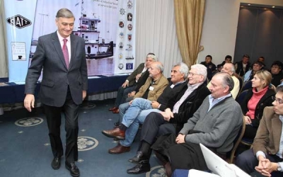 Binner: "La presidenta debería responder rápidamente a las denuncias, el silencio no es lo que se espera en un país normal"