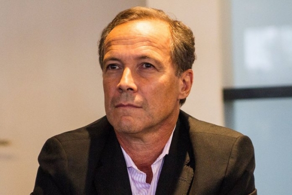 Giustiniani propone eliminar las elecciones primarias