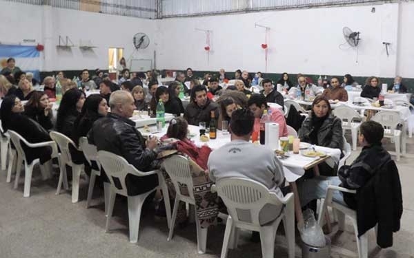 Gran cena Socialista en Baigorria