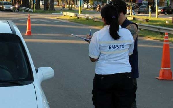 Robaron a tres inspectores municipales en Baigorria