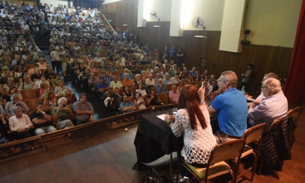 Se presento en Rosario el libro "Kirchner, el tipo que supo"