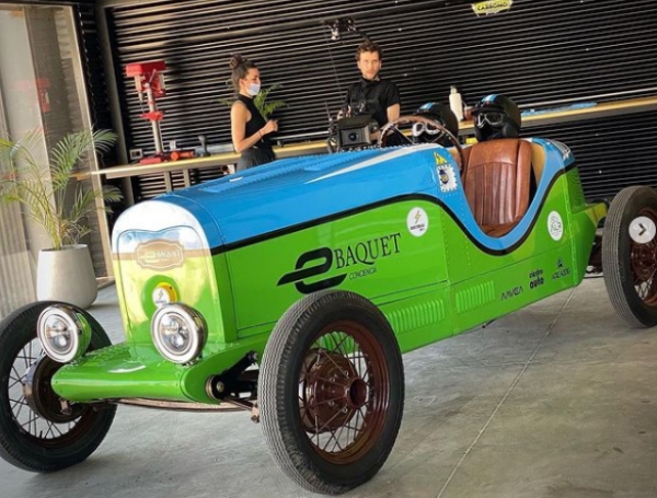 Se construye en la ciudad autos con motores eléctricos