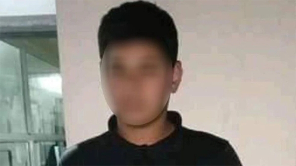 Tiene 17 años y está acusado de cometer dos brutales asesinatos