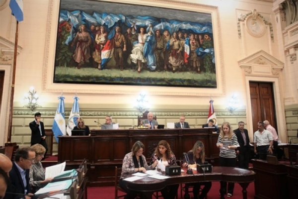 Diputados aprobó cambios impositivos a bancos y cerealeras para compensar el transporte urbano