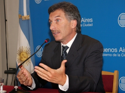 Tras las denuncias a su mujer y a su cuñado por esclavitud, Macri salió a defender los talleres textiles