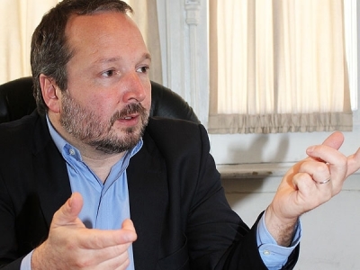 Sabbatella: "De acá al 7 de diciembre todos deben adecuarse a la Ley de Medios"
