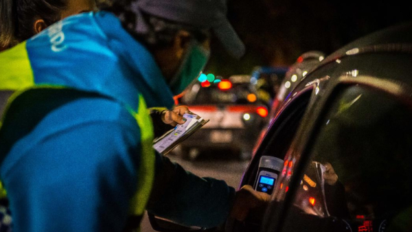 Diez alcoholemias positivas en controles de tránsito en la ciudad