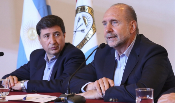 El gobernador firmó, junto al ministro de Desarrollo Social de la Nación, la adhesión al plan nacional integral “Argentina Contra el Hambre”