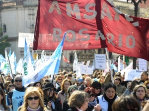 El gobierno descarta paritarias para este año