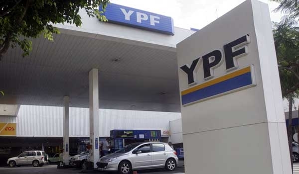 Comenzó a regir la rebaja del 5% en el precio de las naftas y gasoil