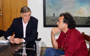 Binner en Medellín: "Solo entre todos podemos cambiarle la piel a la Argentina"