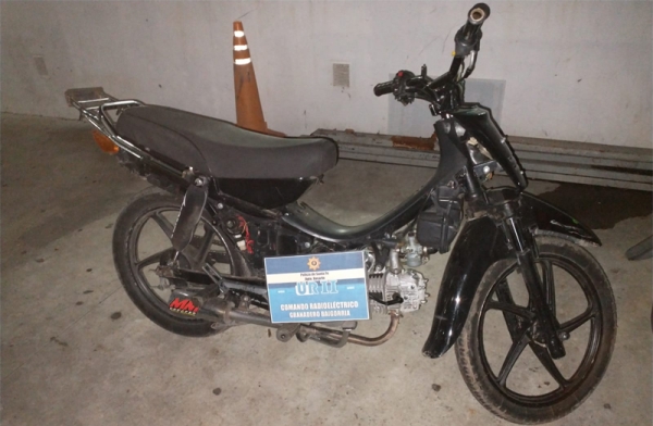 Detienen a dos jóvenes por tentativa de robo