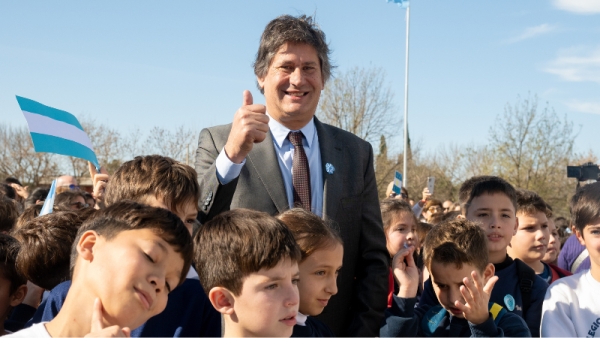 Santacroce: “La mejor manera de honrar nuestra bandera, es tendiendo puentes con aquel que piensa diferente”