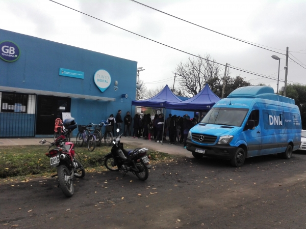 Gran concurrencia de vecinos de toda la ciudad