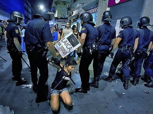  Rajoy busca limitar el derecho a manifestarse para desalentar las protestas contra el ajuste 