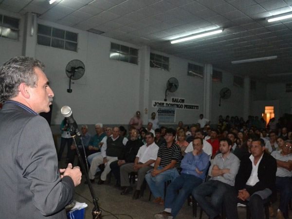 Agustín Rossi: “Hay que dar el debate político en la calle, con los vecinos, en la escuela, en las fábricas y contar qué estamos haciendo”