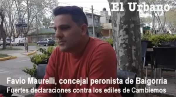 Maurelli de punta con Minetti y Riera