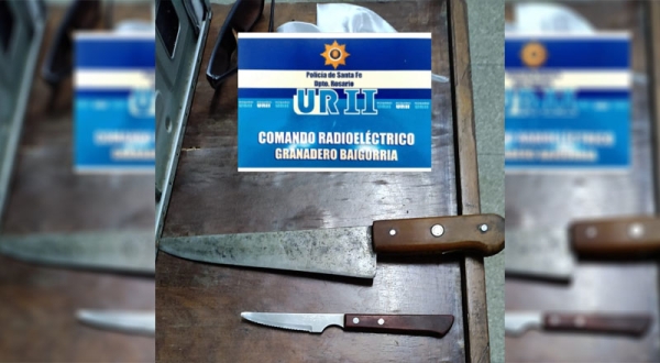 Una mujer intentó apuñalar a agentes del Comando