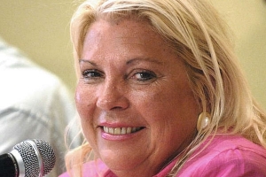 Carrió quiere sumar a Macri, aunque dijo que "no lo votaría"