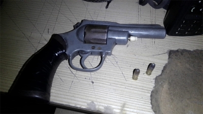 Se hizo el picante con la policía y quedó en cana