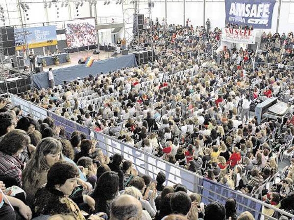 Multitudinario congreso de AMSAFE