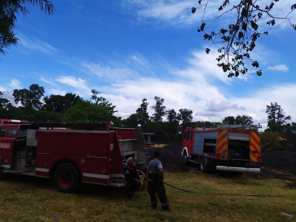 Ardió un depósito de Agrinar