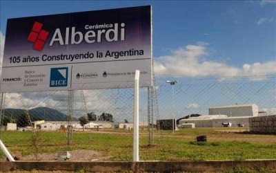 Trabajadores de Cerámica Alberdi se movilizarán a la casa del gobernador en pedido de seguridad