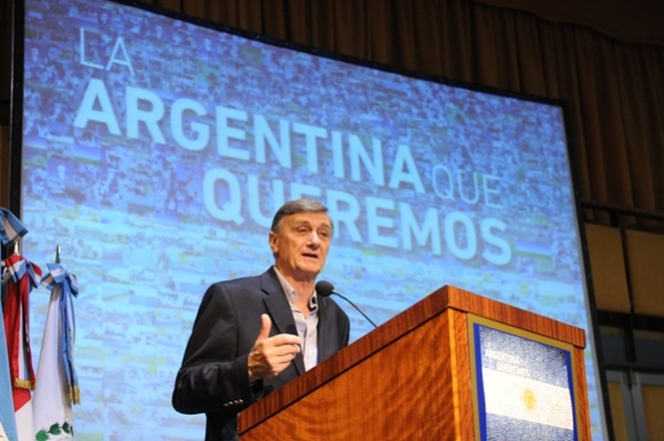 “Desde el FAP queremos cambiar la espera por esperanza en el país, como ya lo hicimos en Santa Fe con el Frente Progresista, Cívico y Social” 