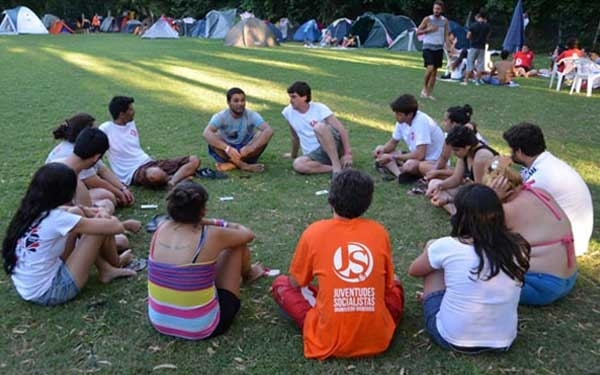 “Transformar la sociedad desde las bases”