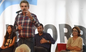 "Quieren tapar la mugre de Macri persiguiendo a Cristina"