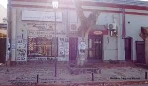 Escracharon la oficina de ENARGAS en Baigorria