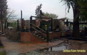 Pérdidas totales por incendio en el bar La Carlota