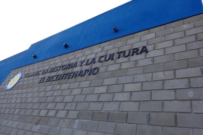 Mural artístico en la Casa del Bicentenario