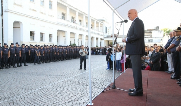 Bonfatti puso en funciones a 1.130 nuevos Policías Comunitarios