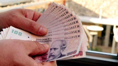 La Casa de la Moneda negó que impida la circulación de billetes de 100 pesos con la firma de Cobos