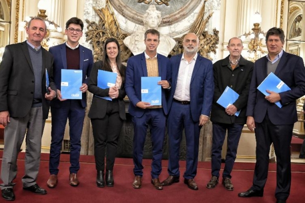 Maglia acordó con el Jefe de Gabinete Juan Manzur la llegada de obras de cloacas para Baigorria
