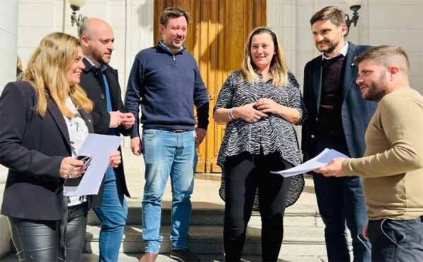 La ministra de Ambiente volvió a faltar a una reunión pedida por diputados