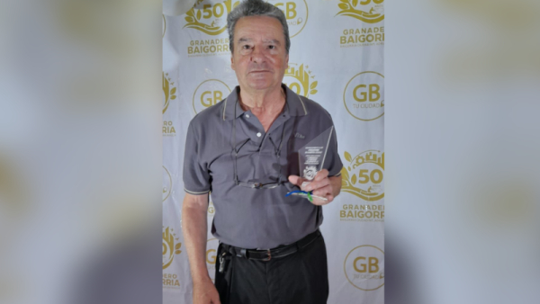 El padre Gabriel del Paso cumple 42 años al frente de la parroquia San Pedro